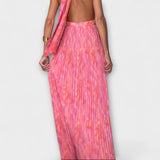 Seraphina - Elegantní Maxi Šaty s Halter Krkem a V-Řezem
