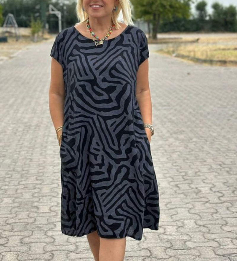 Nelia™ – Stylové Tisknuté Letní Šaty