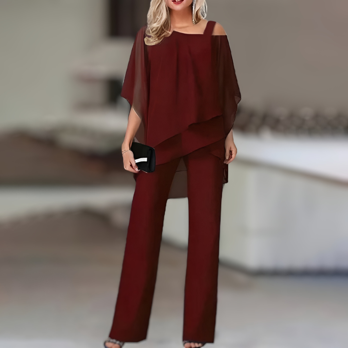 Dvoudílný set krásný a elegantní pro ženy