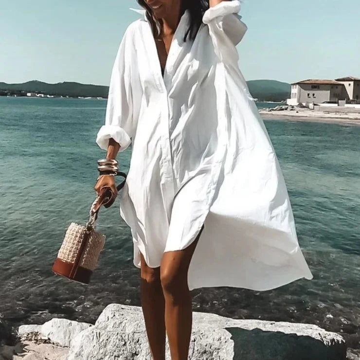 Trendy fluidní košilová šaty bílé