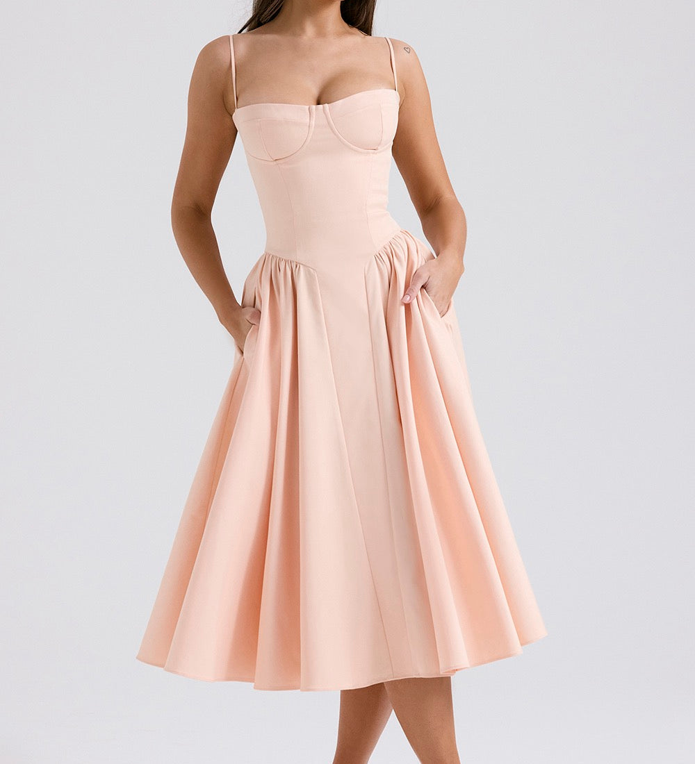 Robe Midi Korzet pro Ženy s Nastavitelnými Ramínky – Elegantní a Lichotivá