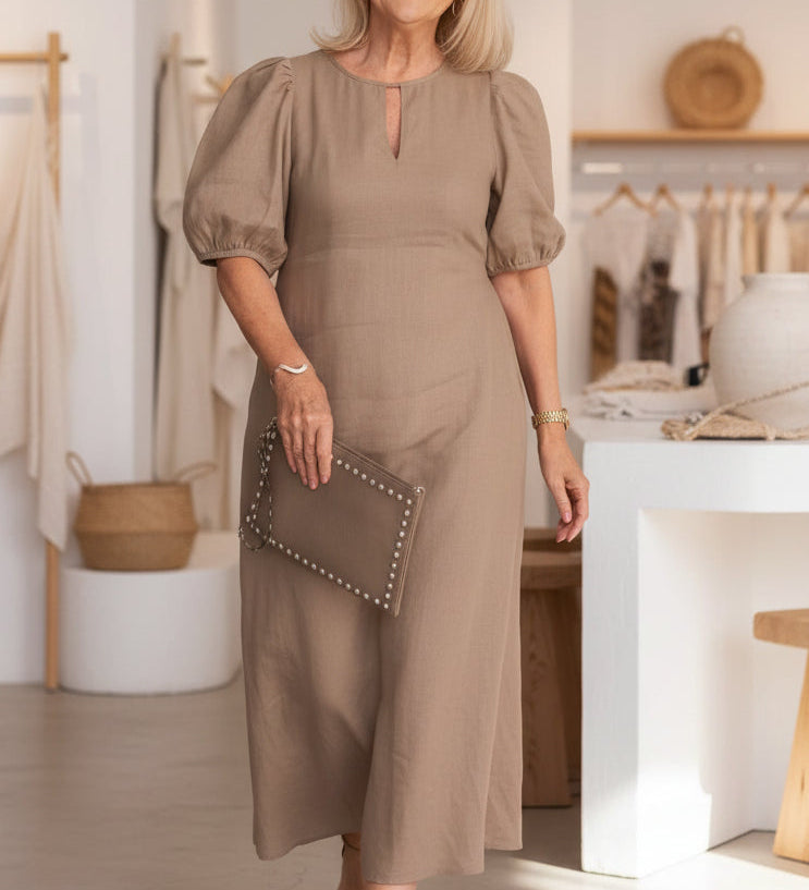 Elegantní dlouhá černá šaty pro ženy - Chic a nadčasové šaty