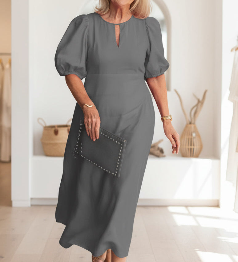 Elegantní dlouhá černá šaty pro ženy - Chic a nadčasové šaty