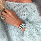 Elegantní Fluffy Svetr pro Ženy – Oversize Svetr s Dlouhými Rukávy