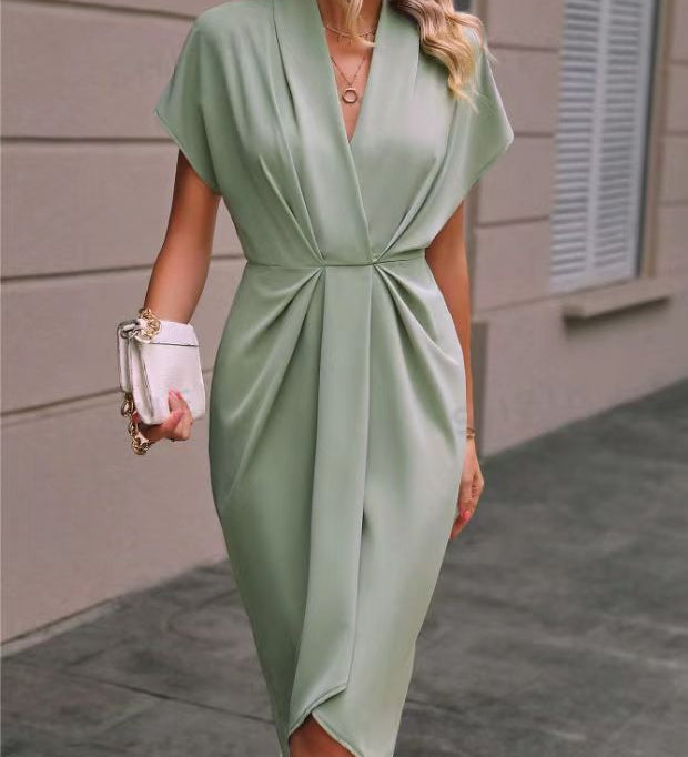 Dámská midi šaty s vázaným páskem a elegantním rozparkem