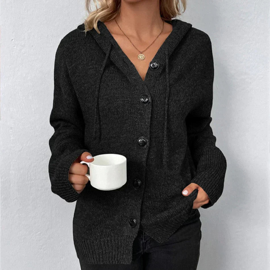 Dámský pletený cardigan s kapucí a šňůrkou – Pohodlí a elegance