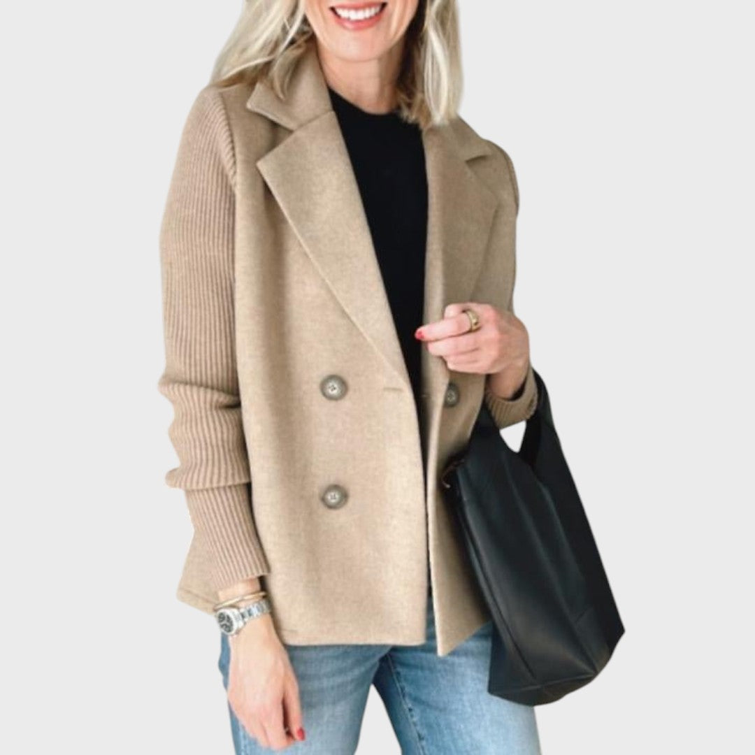 Emma – Elegantní žakett s pletenými rukávy
