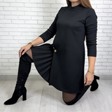 Stylové šaty s dlouhým rukávem a skládacími detaily