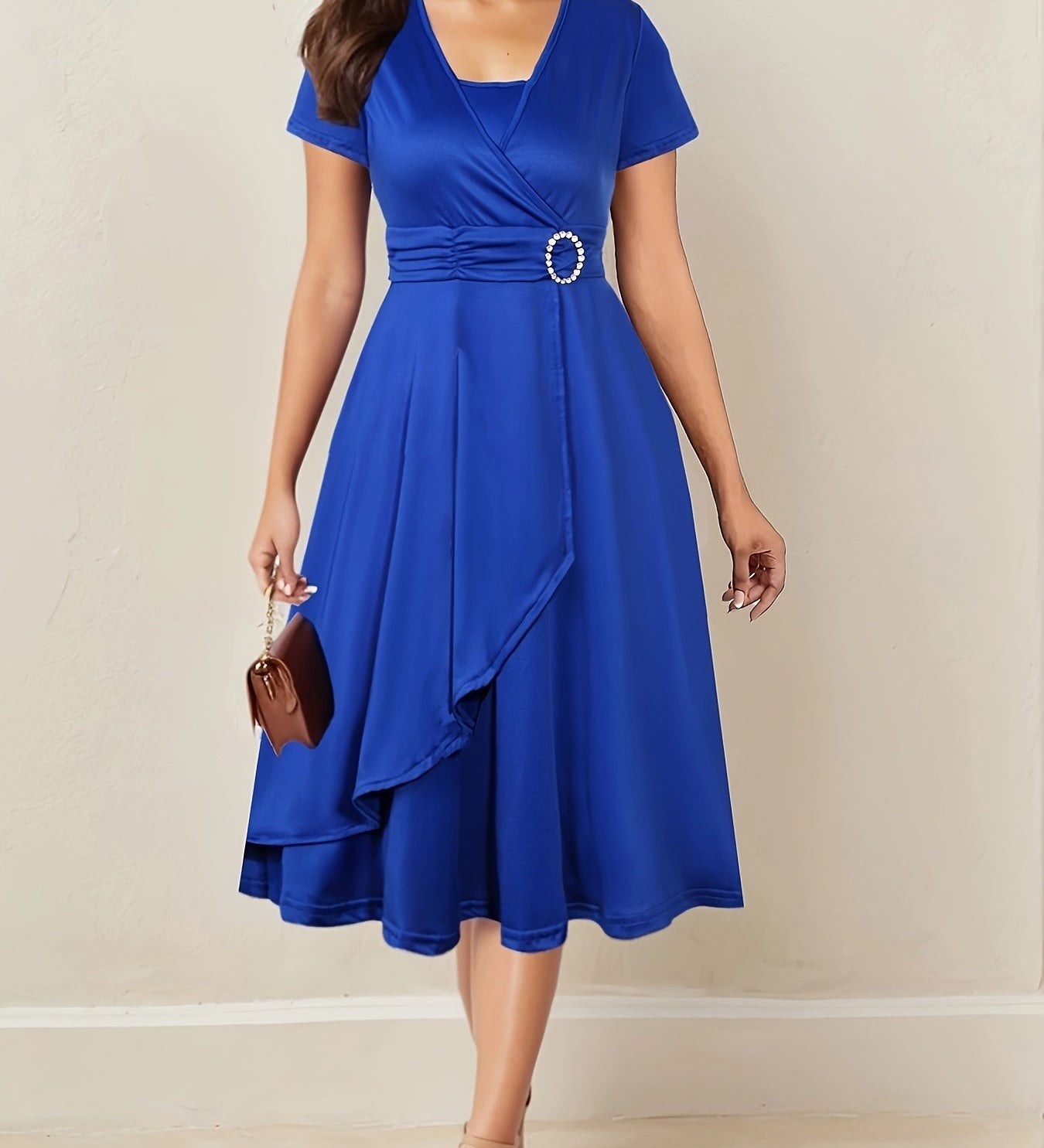 Hilda™ - Elegantní večerní šaty s kamínkovým V-výstřihem