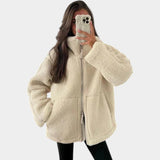 Petra – dámský oversized teddy kabát na zip